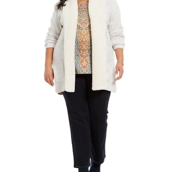 New Style & Co. Womens Plus Sherpa Collar Open Front Sweater Beige - Picture 3 of 9